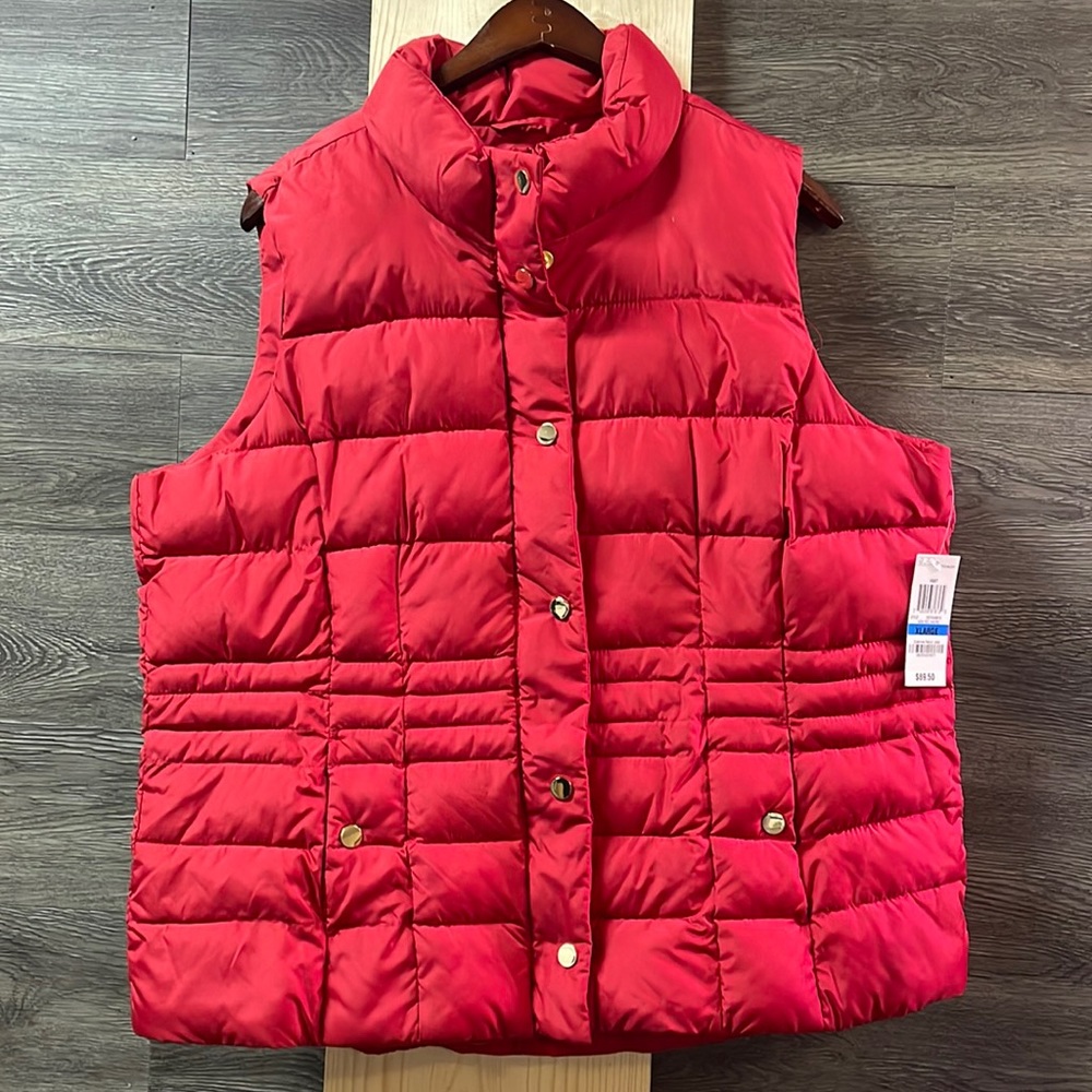 Red women’s vest with gold button-down and zip up never worn
